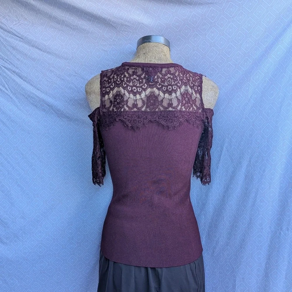 INC International Concepts Blouse Women Burgundy Excellent Lace Cold Shoulder M